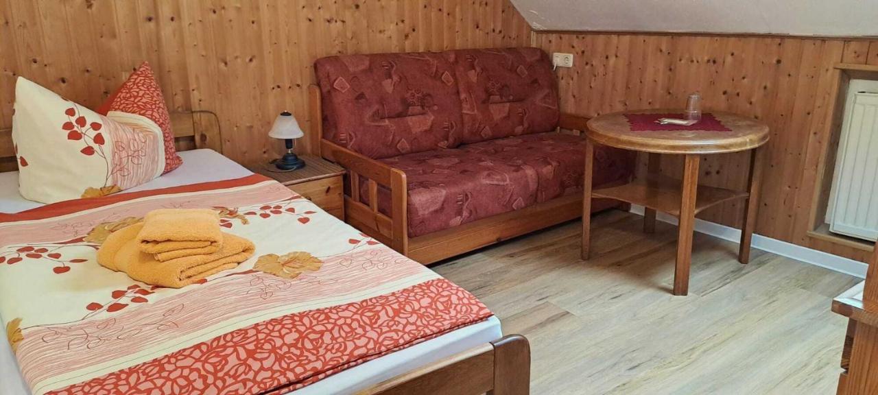 Pension & Gasthaus Nostalgie Altendorf  Kamer foto