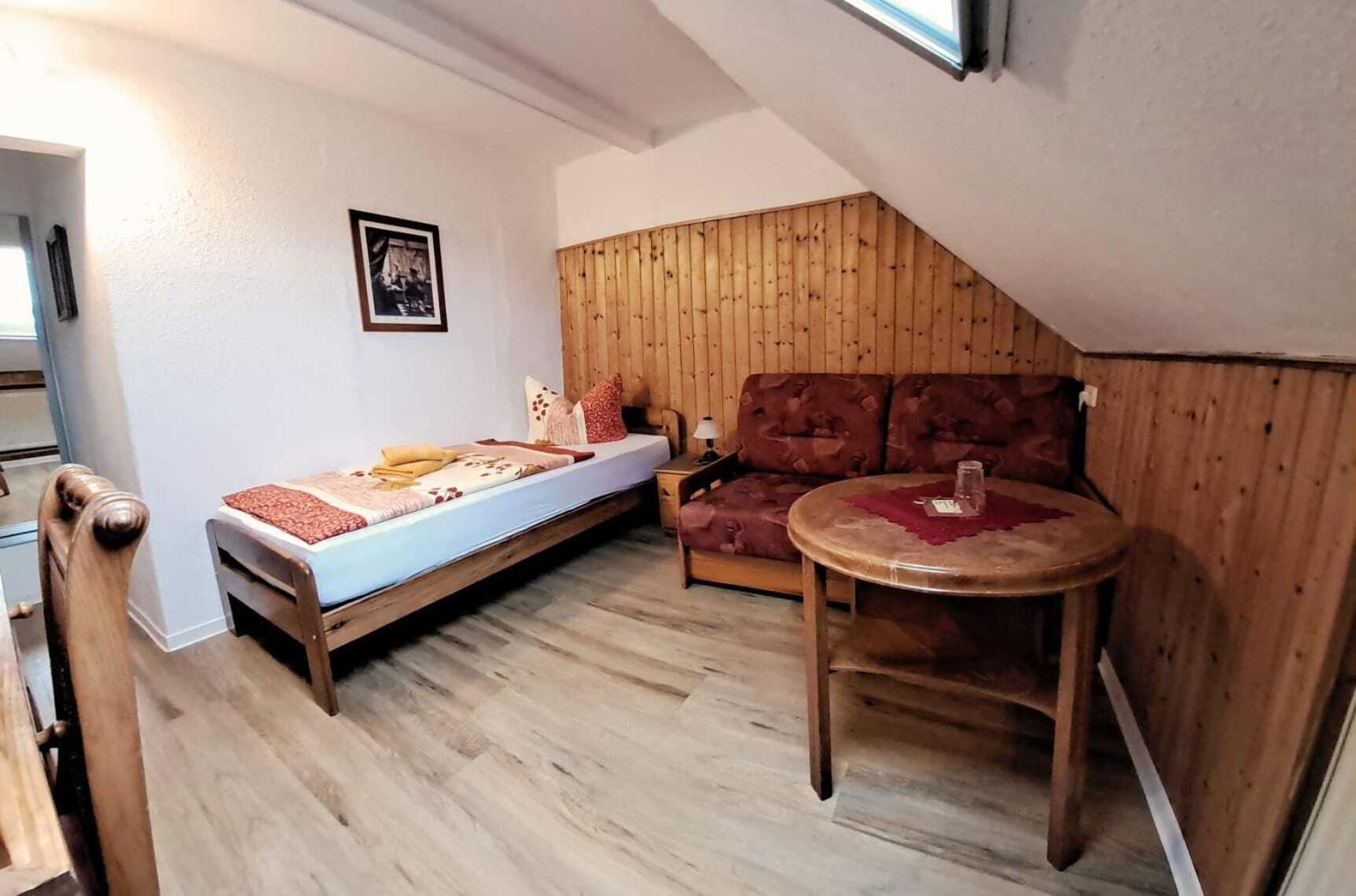 Pension & Gasthaus Nostalgie Altendorf  Kamer foto
